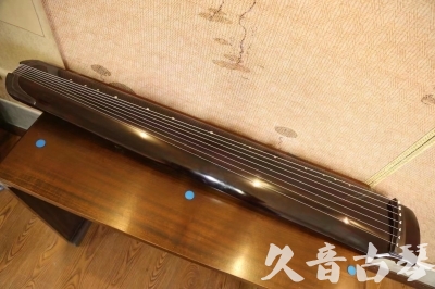 娄底市【冬季古琴保养注意事项】20240108